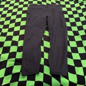 Black leggings with double pockets!